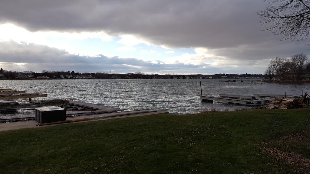 Snug Harbor Inn Sturgeon Bay Exterior foto
