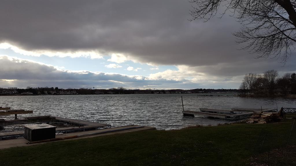 Snug Harbor Inn Sturgeon Bay Exterior foto